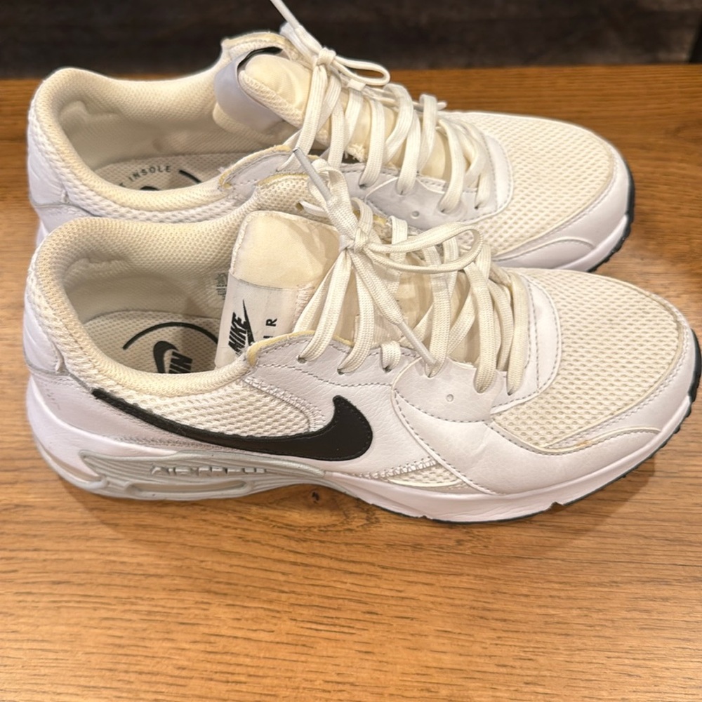 Nike Airmax ladies size 7.5